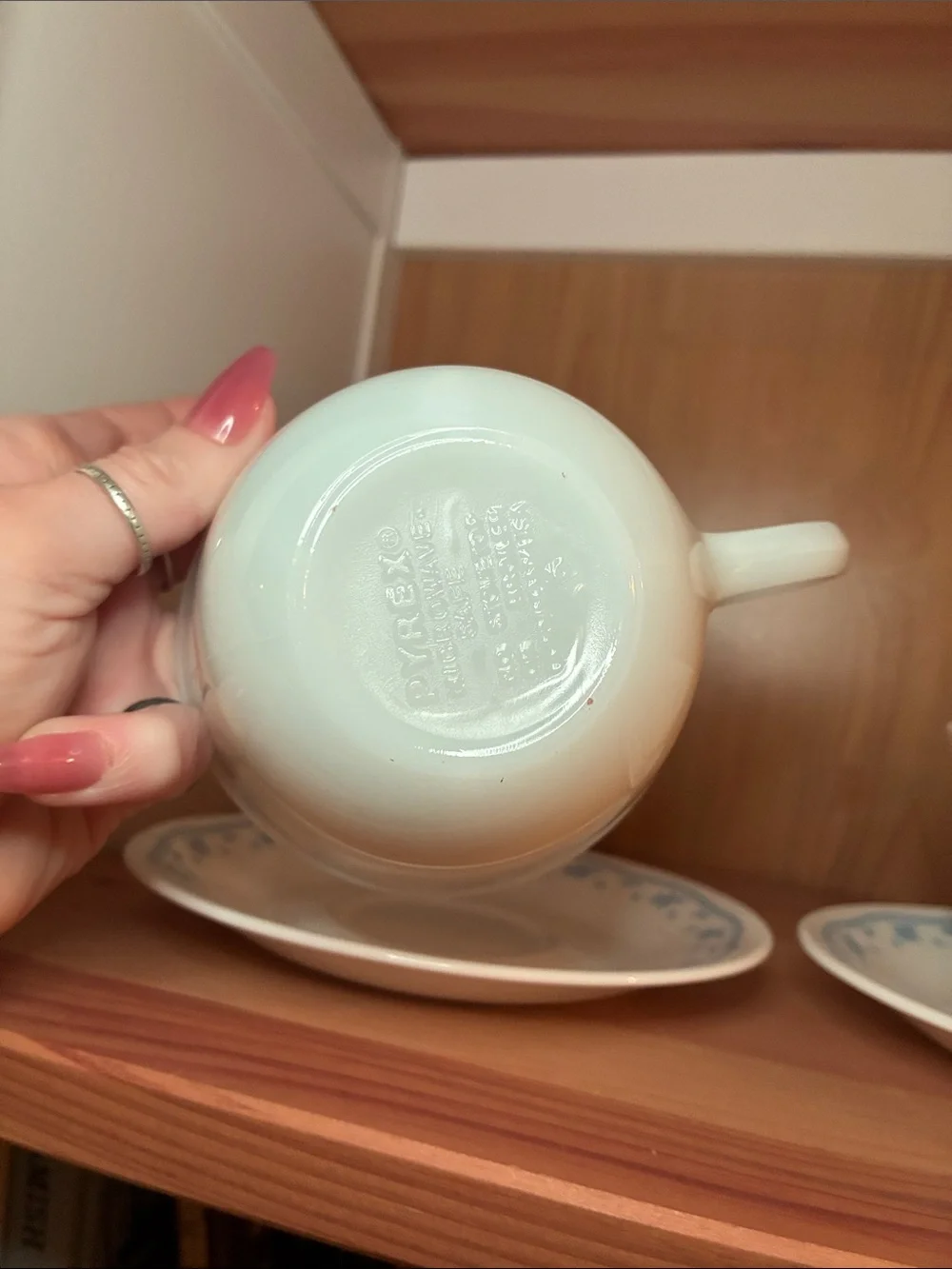 10 Pieces - 5 Pyrex Mugs matching 5 Coralle tea plates